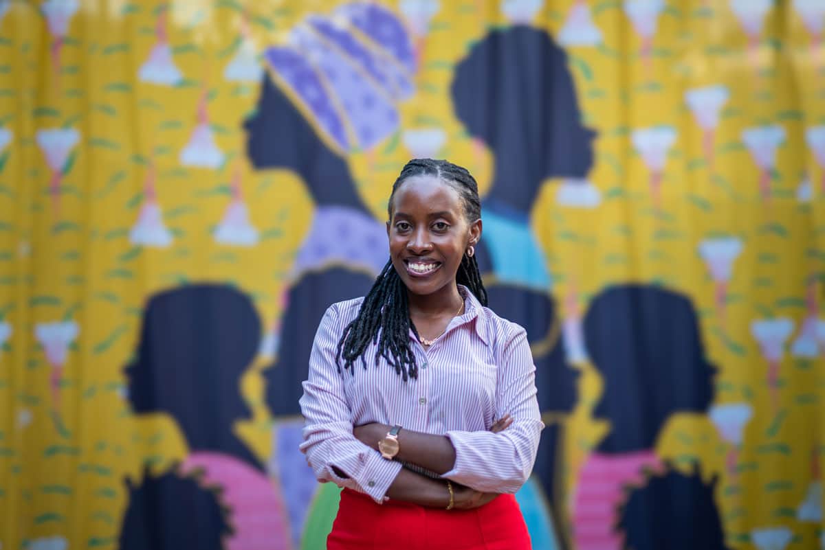 entrepreneure : Amina est fondatrice de l'entreprise sociale Saye Company. Elle forme, sensibilise et accompagne les jeunes filles et mères adolescentes du Rwanda vers l'autonomie.